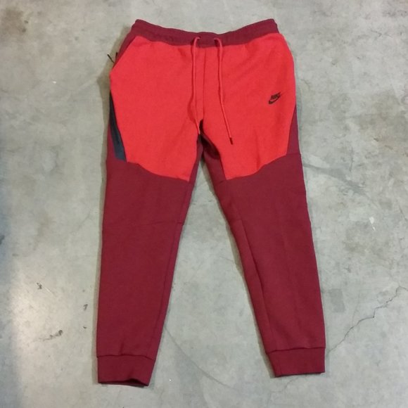 Nike Tech Fleece Joggers Slim Fit Taper Sweatpants
